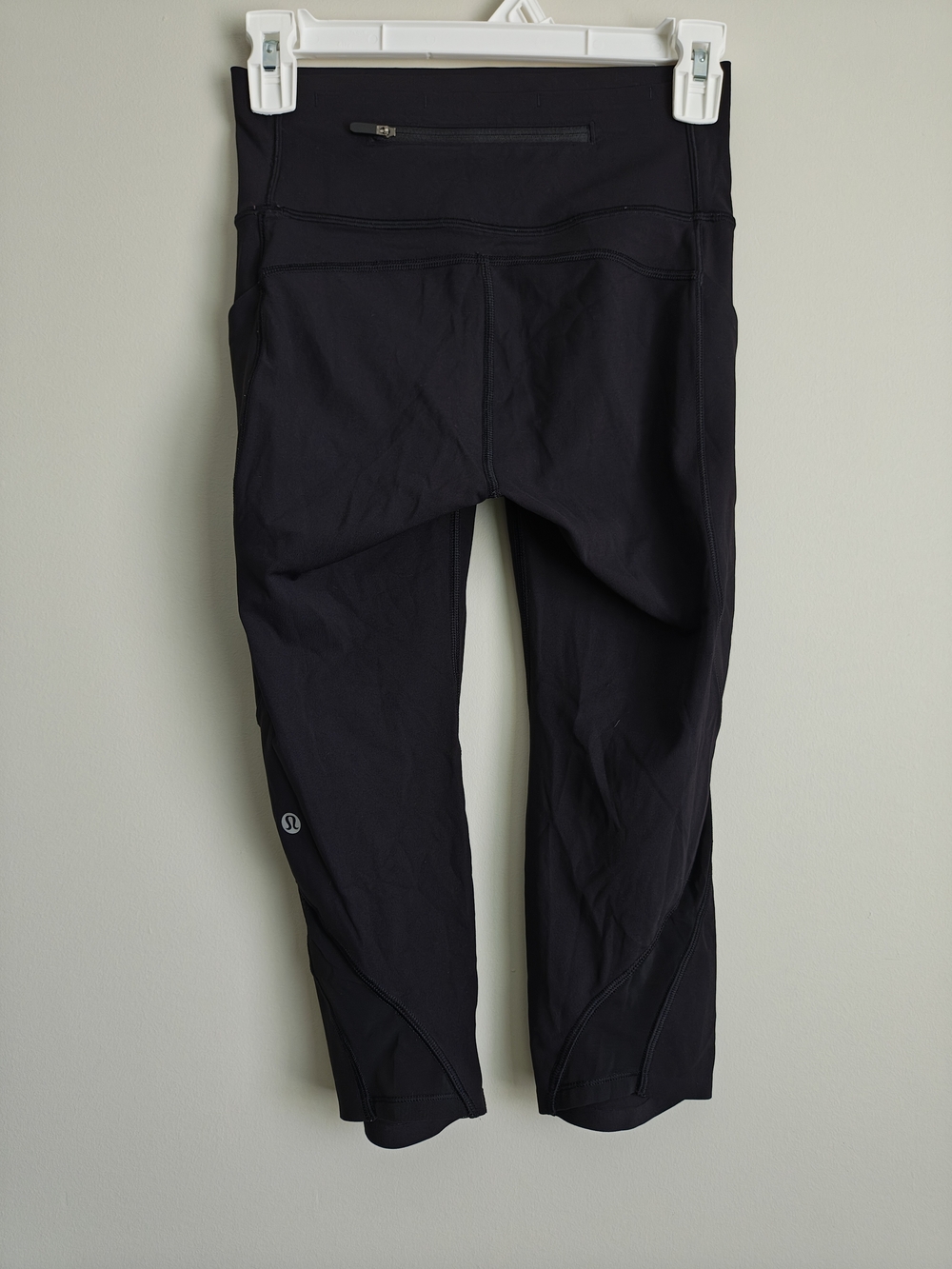lululemon athletica Black  Capri Leggings Size 4 - Picture 2 of 11